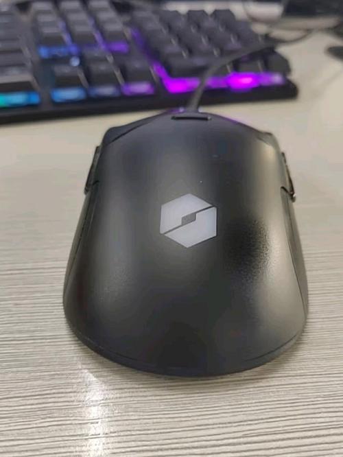 鼠标内部电路与散热