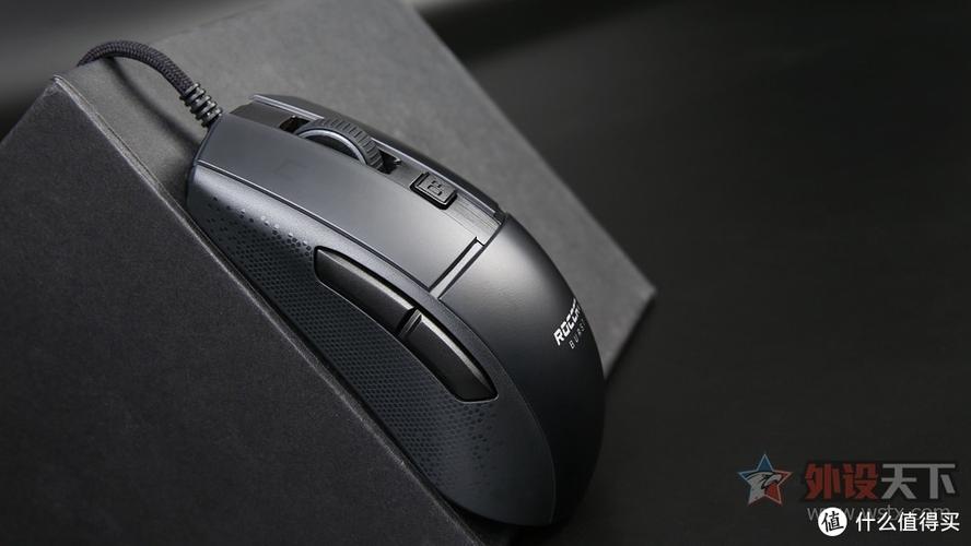 电竞设备连接与散热