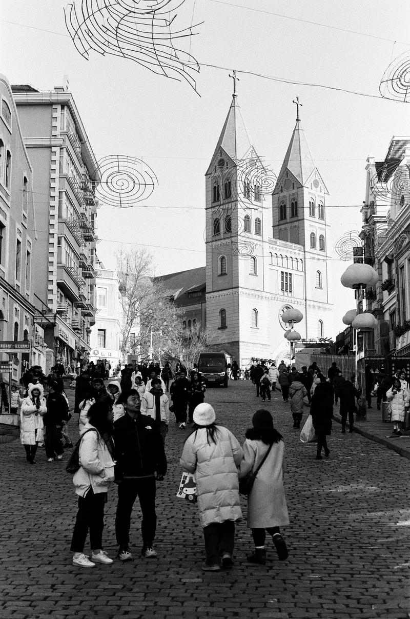 简洁风格的电脑外设桌面