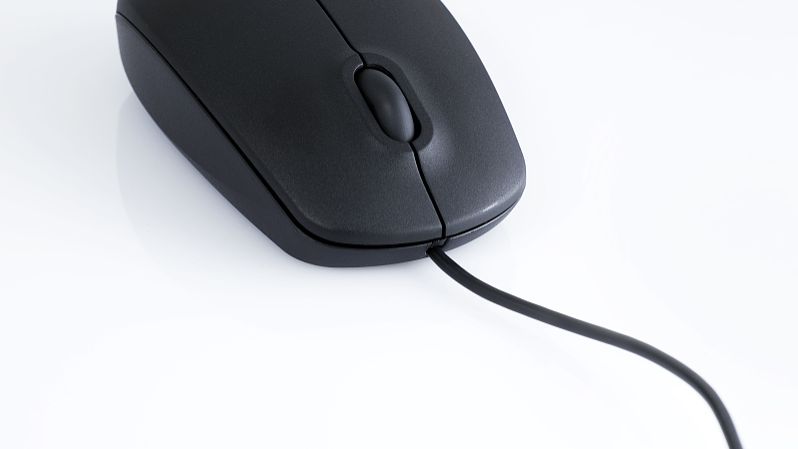 办公场景中的电脑使用