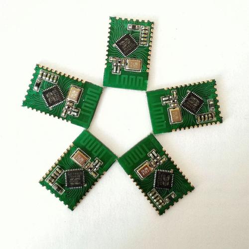 桌面电子设备充电场景