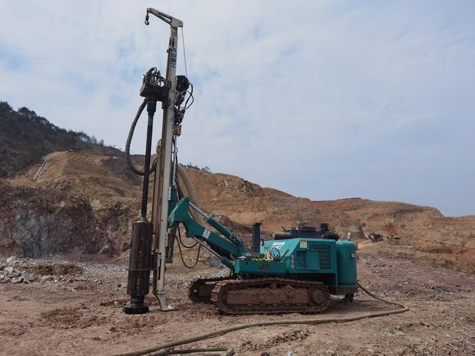 山业GMAERGW17W评测：2.4G无线、三档DPI与约360天续航的商务舒适鼠标