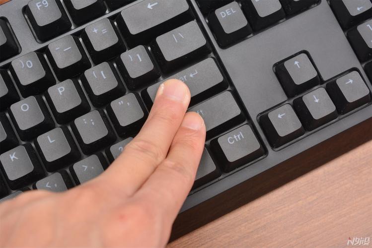 电脑桌面与USB外设