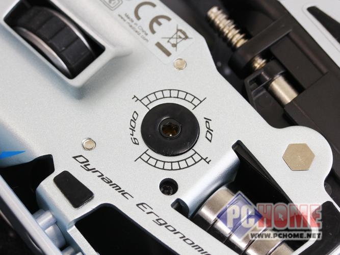 桌面电脑与USB连接设备