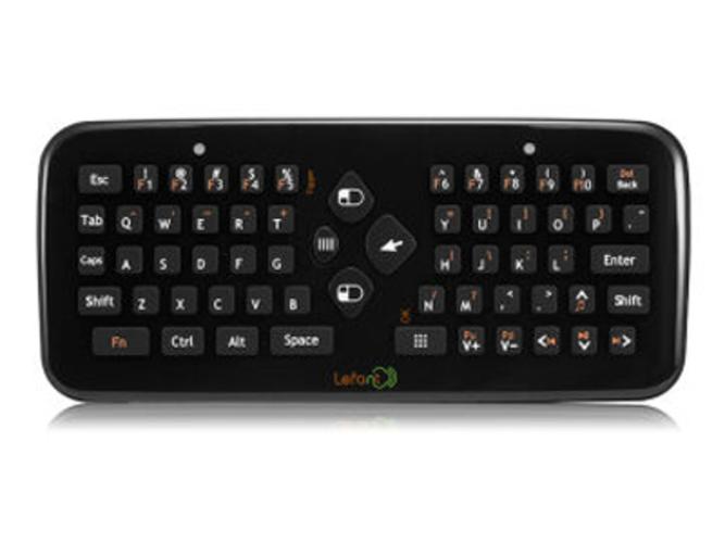 演示或会议环境，适合说明空中鼠标的实际性能表现