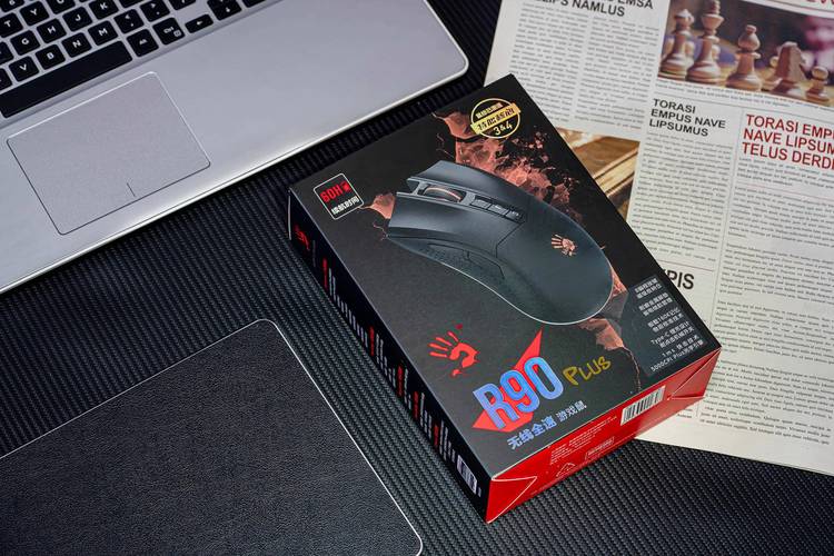 电脑桌面与外设工作环境