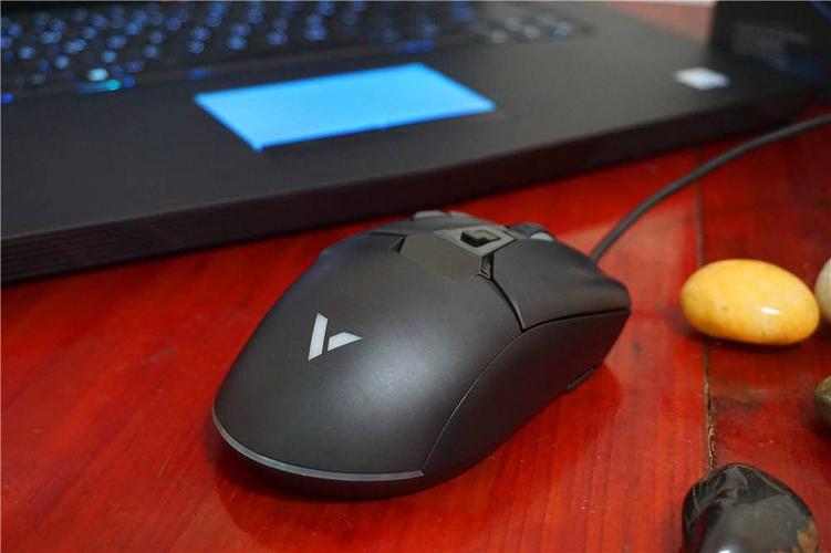 桌面电脑与游戏外设环境