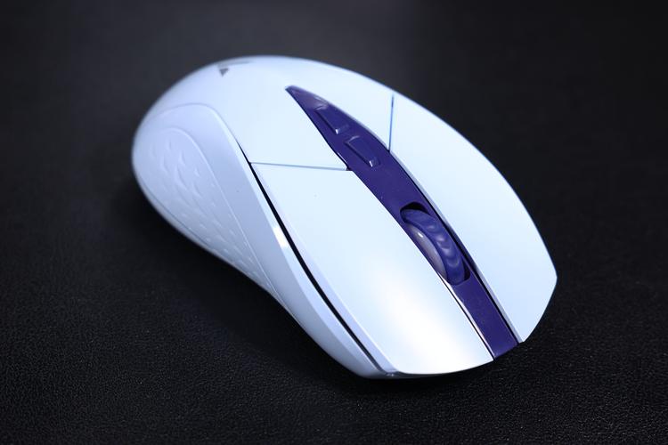 电竞主机与外设性能环境