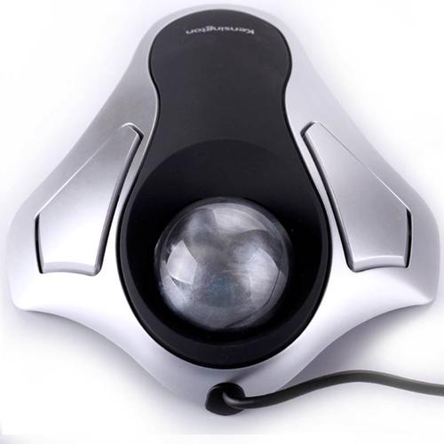 电脑外设与线缆连接