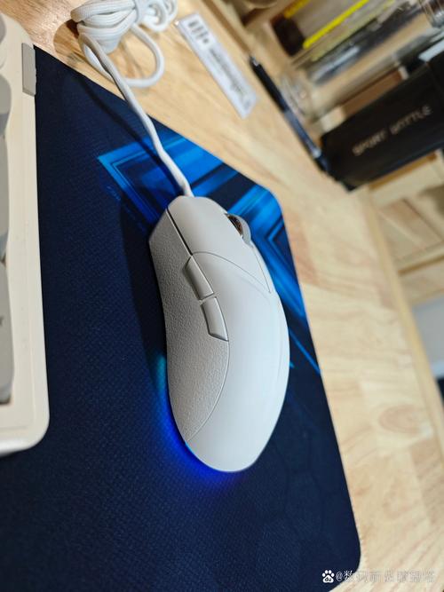 科技硬件与内部结构的视觉参考