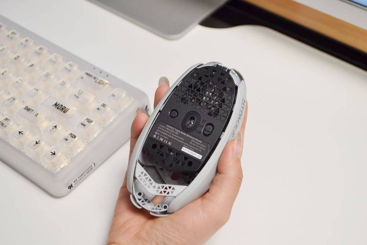 电子设备电源与功耗管理概念图