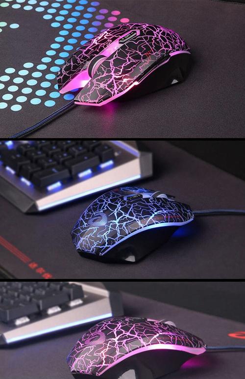 科技桌面环境中的鼠标外观展示