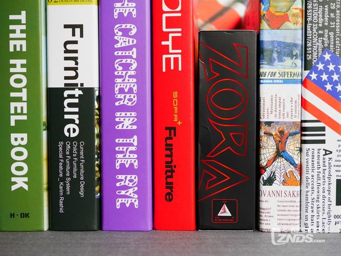 异极魔拉游戏鼠标评测：7键可编程、2000dpi与长按锁定，老派竞技鼠标的实战取向