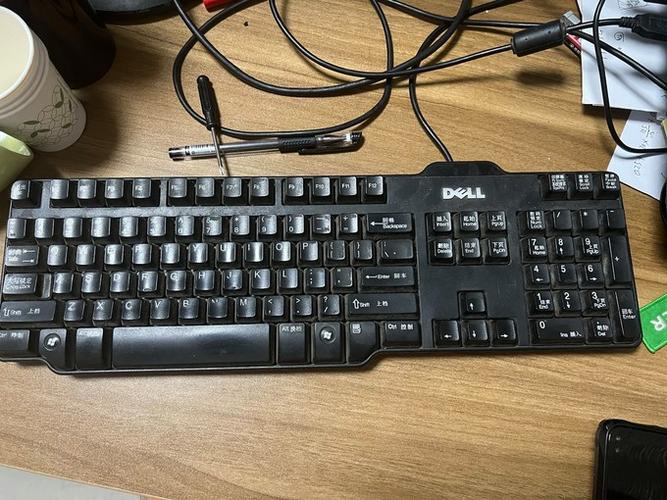 办公室电脑使用场景