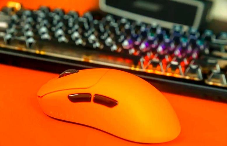 科技产品与桌面硬件细节