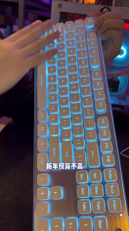 游戏键盘在桌面使用的场景