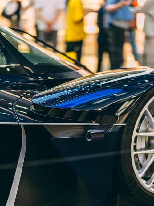 RGB 电脑硬件外观与灯效展示