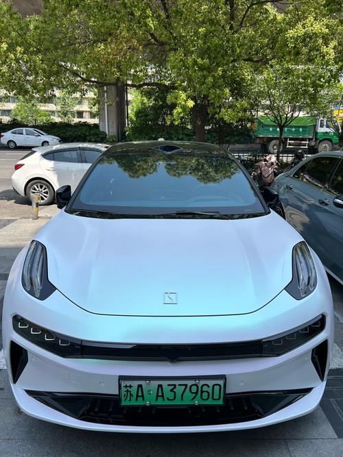 RGB硬件灯效与装机视觉展示