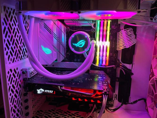 高性能电脑硬件与性能测试场景