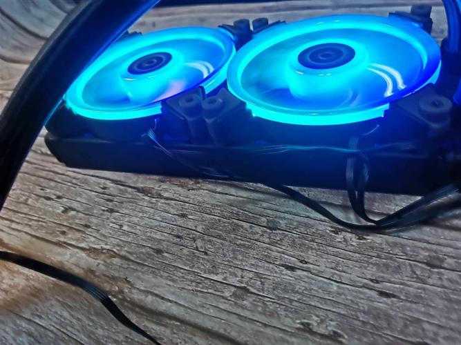 高性能电脑散热与测试场景