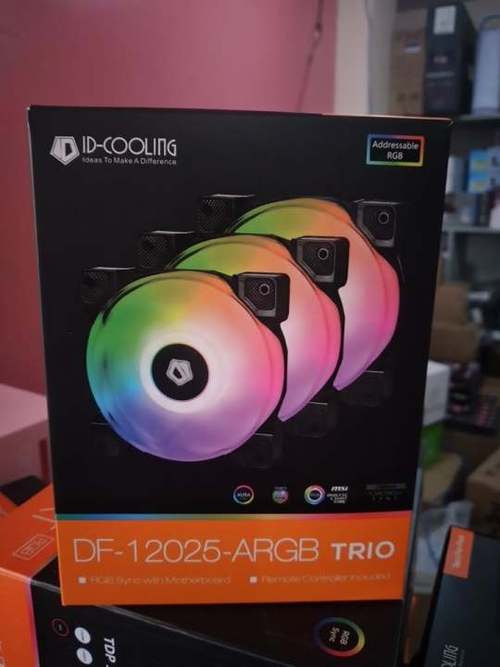 游戏电脑主机内部灯效图片