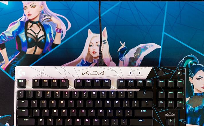 玩家桌面与游戏设备