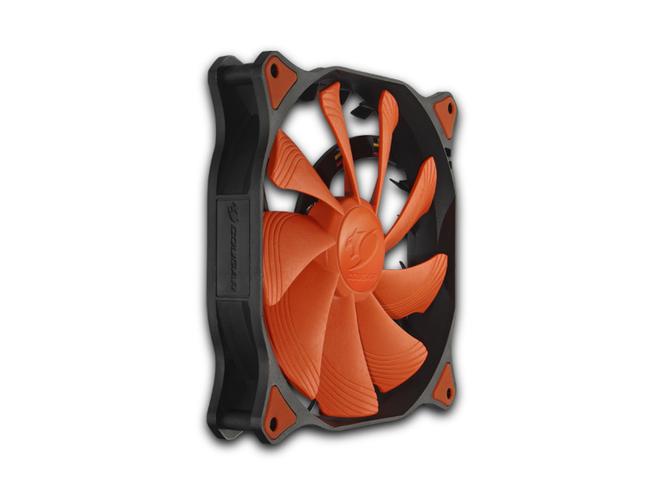 电脑散热风扇与机箱内部细节