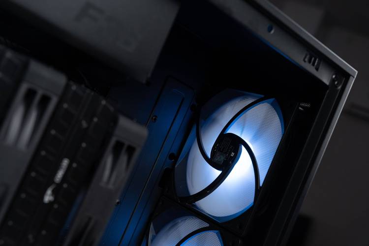 电脑硬件散热细节