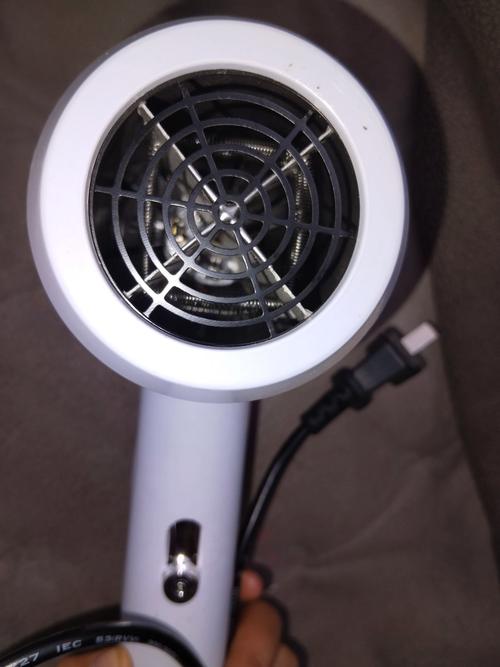 电脑硬件测试与性能评估场景