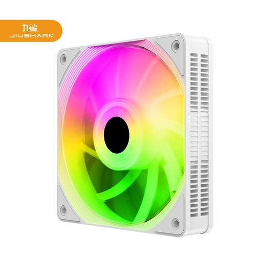 桌面电脑与RGB灯效氛围