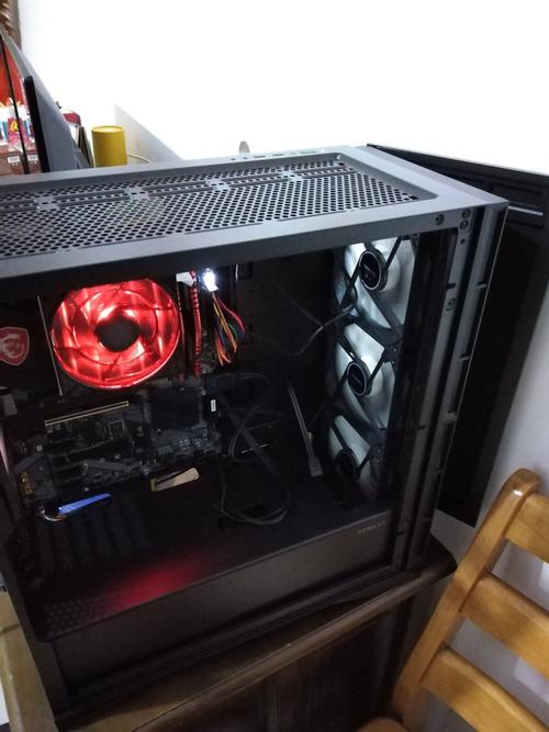 电脑散热与风道概念图