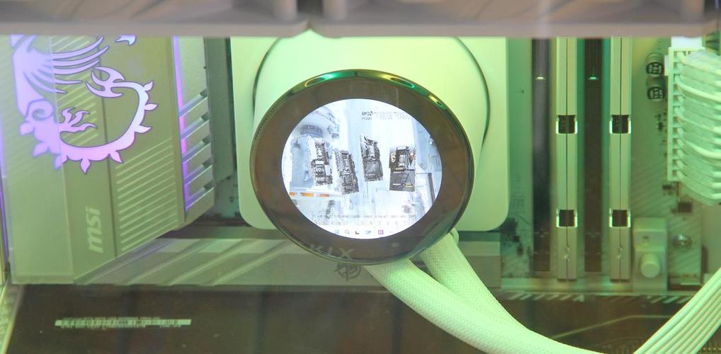 微星MPG CORELIQUID P13 360 冰曜评测：2.1英寸LCD加持的360水冷，兼顾颜值与兼容性