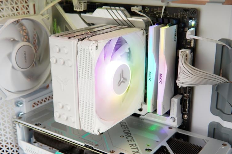 高性能电脑硬件与散热组件