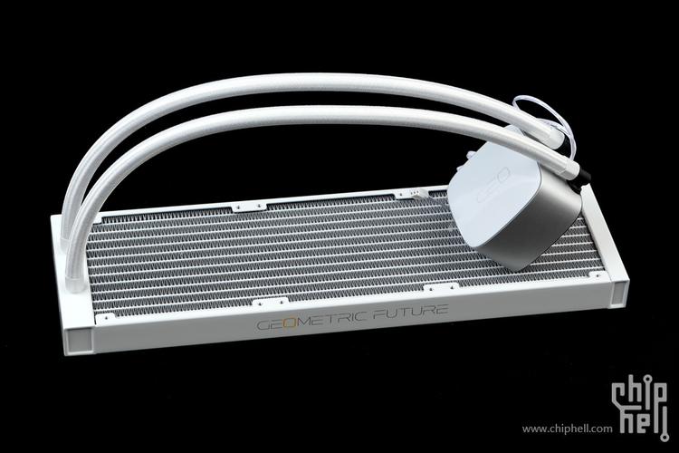 几何未来 Eskimo igloo 360 爱斯基摩冰屋评测：360 水冷、ARGB 与 2000RPM 高转速的均衡之选