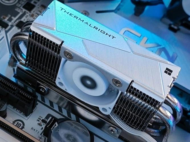 装机与电脑升级场景图片