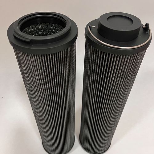 黑色电子配件的近景展示