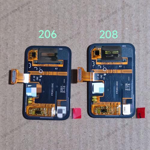 reccazr R102布丁狗 KU快轴米壳显示屏评测：98键三模、8000mAh与1.14英寸屏的均衡之选