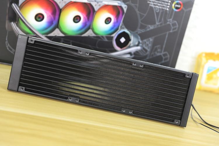 电脑装机与购买决策场景