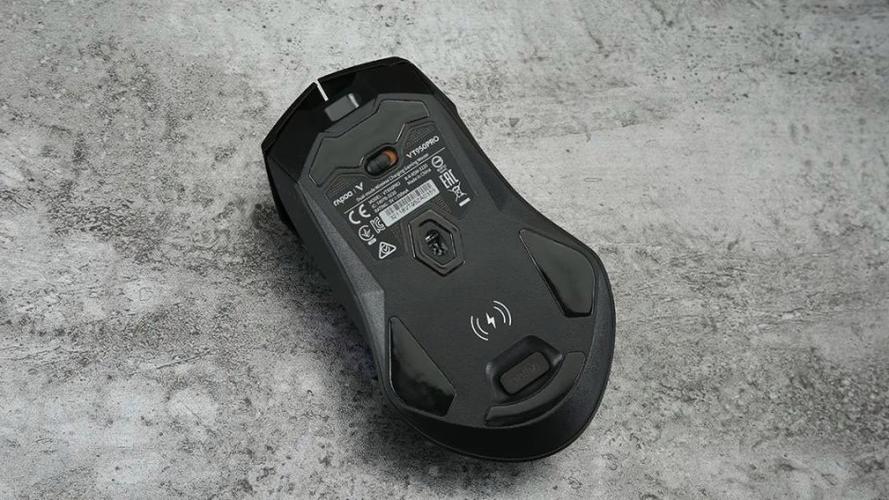 雷柏VT950 PRO vs Mad Catz R.A.T.9 雪妖版 深度对比