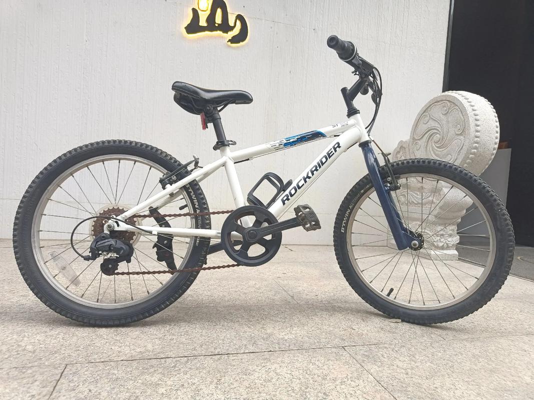 CPU与散热器热传导示意场景