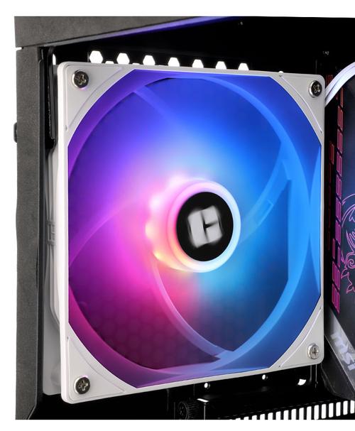 电脑硬件与风扇规格相关场景