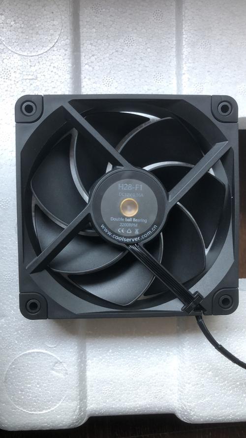 电脑硬件桌面与购买建议相关场景