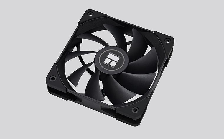 高性能电脑硬件性能测试场景