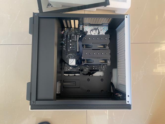 机箱内部风道与散热布局