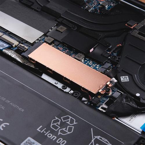 寒彻 finalcool 冰铜TN80 评测：0.5mm紫铜片与免胶圈设计带来更轻薄的M.2散热方案