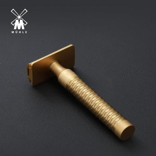 硬件维修工具与桌面