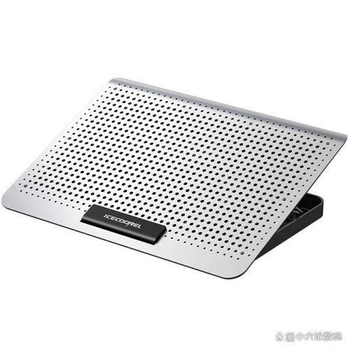 电脑散热器和风扇特写