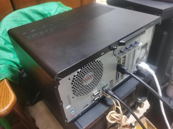 电脑硬件与机箱内部设计