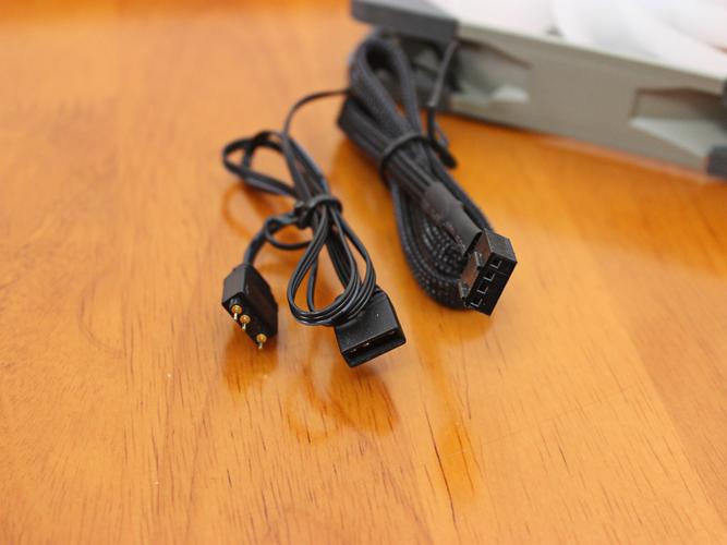 电脑内部散热与风扇系统