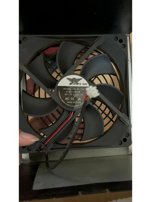 机箱风道与散热效果示意